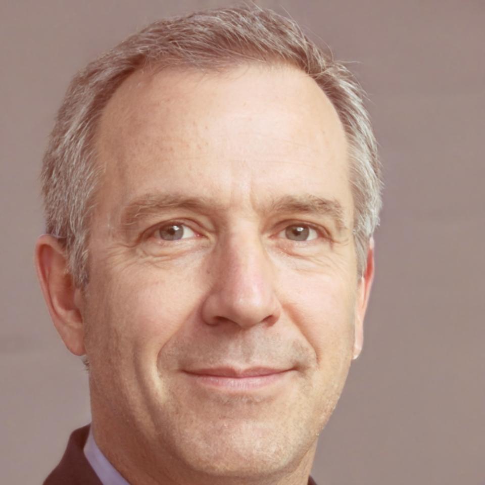 Deelnemer werkt aan financieel plan tijdens Euexpforge workshop